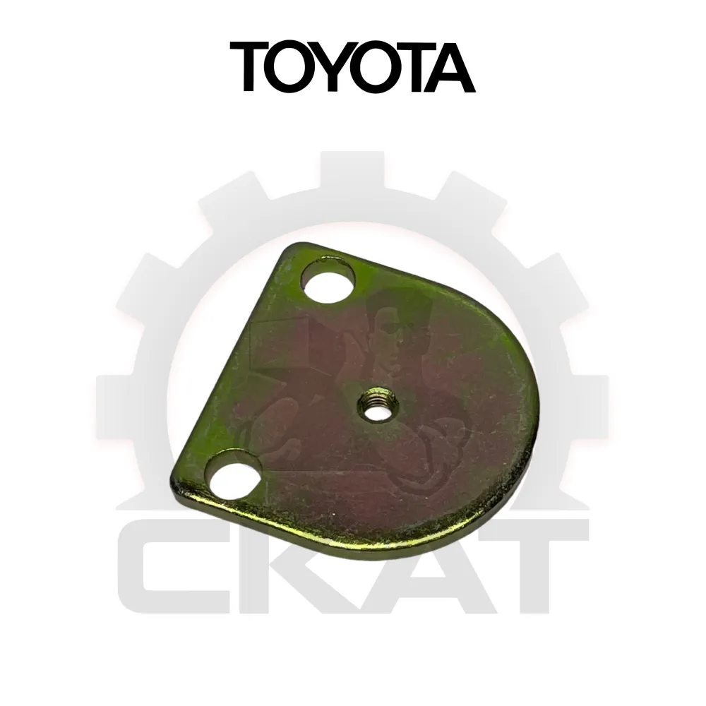 Крышка шкворня бокового Toyota 7FG15-30, 7FD15-30, 7FB10-30, 60-8FD10-25, 62-7FD10-30 левая