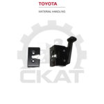 Замок двери Toyota 8FG30 правый (Для кабины панельной DFK)