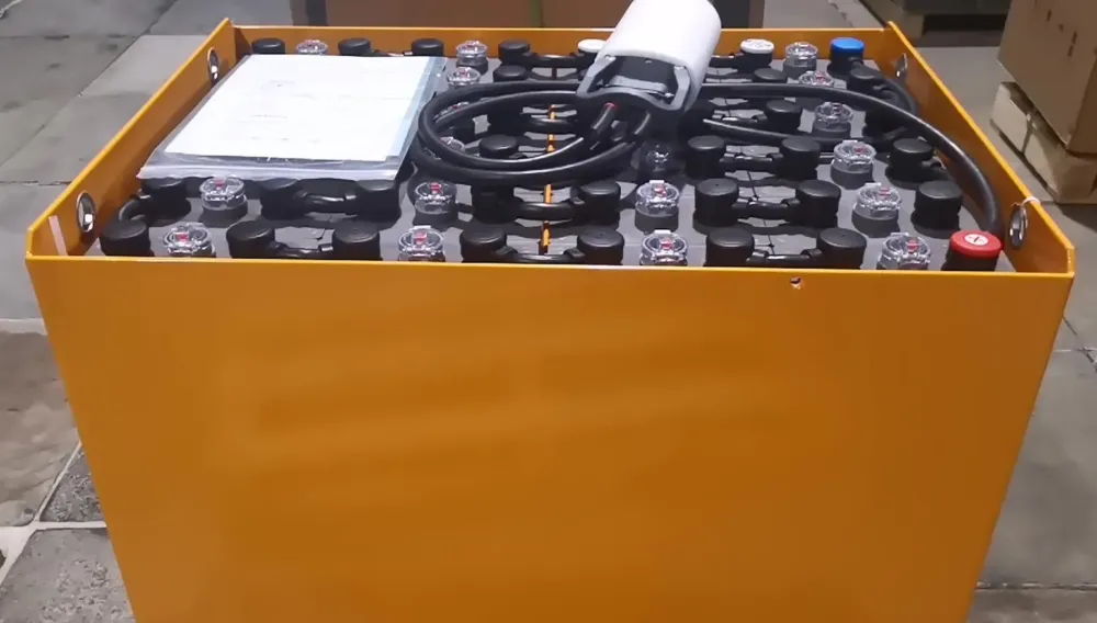 Перемычка АКБ гибкая 35x95 с заглушками