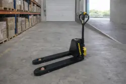 Самоходная электрическая сопровождаемая тележка (рохля) li-ion LIFTTRUCK EPT15H