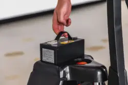 Самоходная электрическая сопровождаемая тележка (рохля) li-ion LIFTTRUCK EPT15H